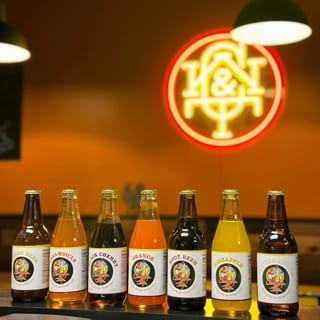 Chicken Wings Bottle Soda (Refresco Embotellado de Alitas de Pollo)
